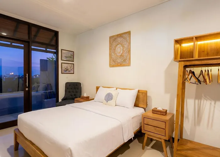 Frangipani Seminyak (Bali)
