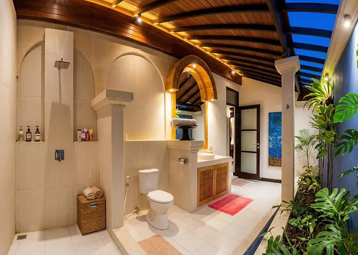 Frangipani Villa *